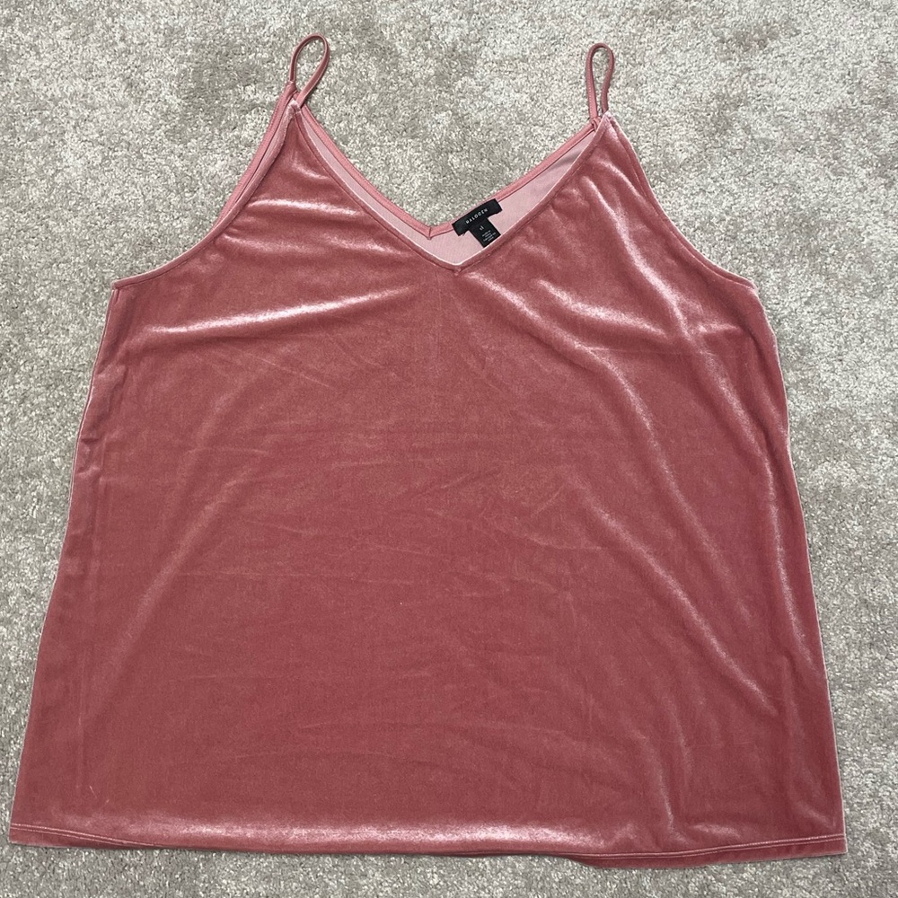 Halogen Stretchy Pink Velvet V-Neck Tank Top Blouse